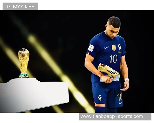 法国队首发预测：姆巴佩领衔锋线埃基蒂克与萨利巴等人出战