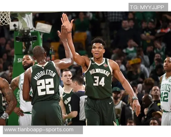 雄鹿积极寻求字母哥的支持者拉文与小桥等球员成为目标